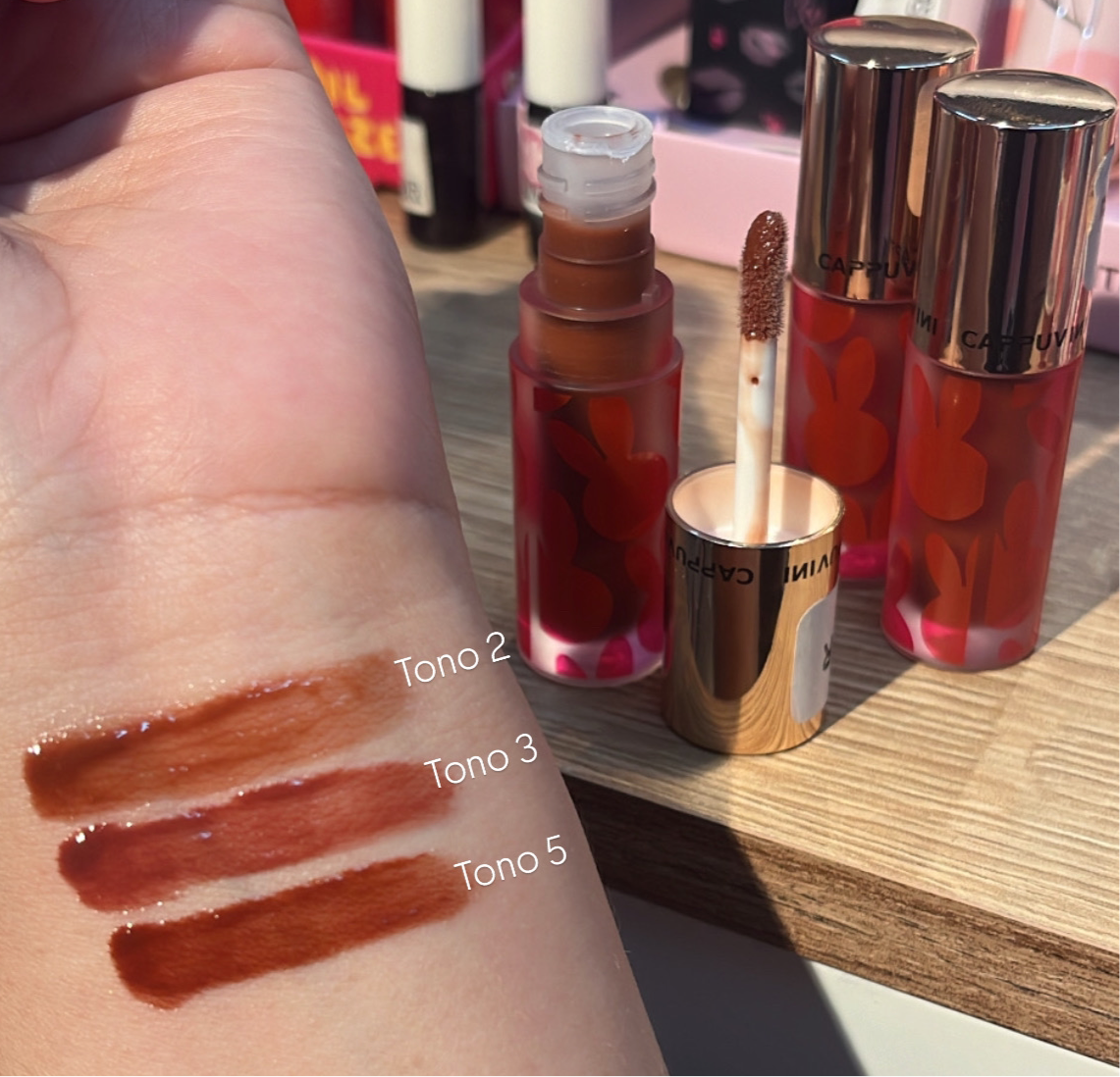 GLOSS CON COLOR ESTAMPADO DE CONEJO DE CAPPUVINI