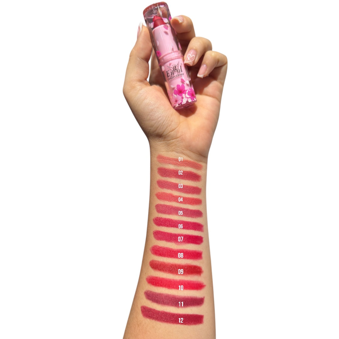 LABIAL EN BARRA DE ENGOL SAKURA