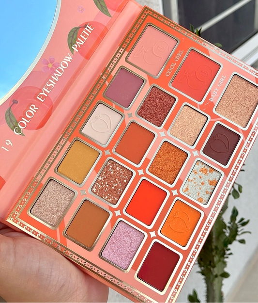 PALETA DE SOMBRAS Y ROSTRO PEACH DE KEVIN Y COCO