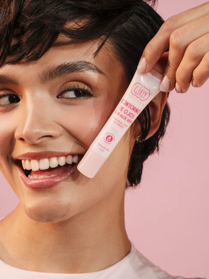 CONTORNO DE OJOS CON ALOE VERA GIRLY