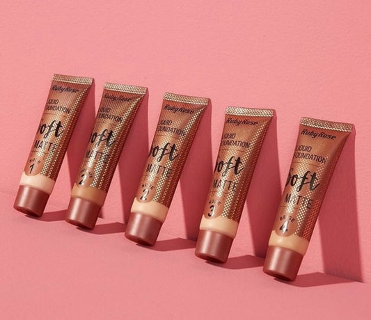BASE SOFT MATTE DE RUBY ROSE